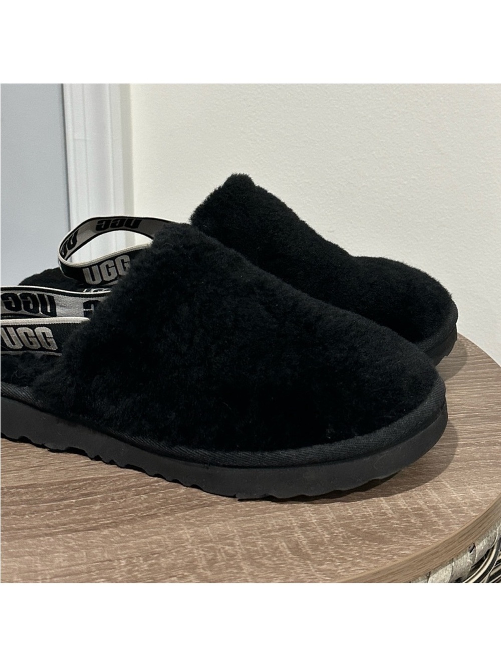 UGG Fluff Yeah Clogs - Picture 3 of 10